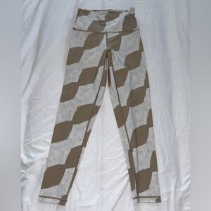 Aerie Brown and White Patterned Leggings